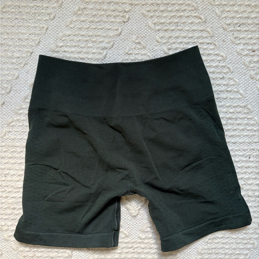 Alphalete Amplify Contour Short 5” in Central Park